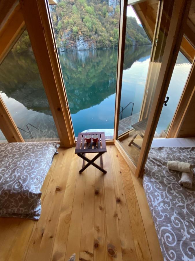 Floating House Perucac 아파트 외부 사진
